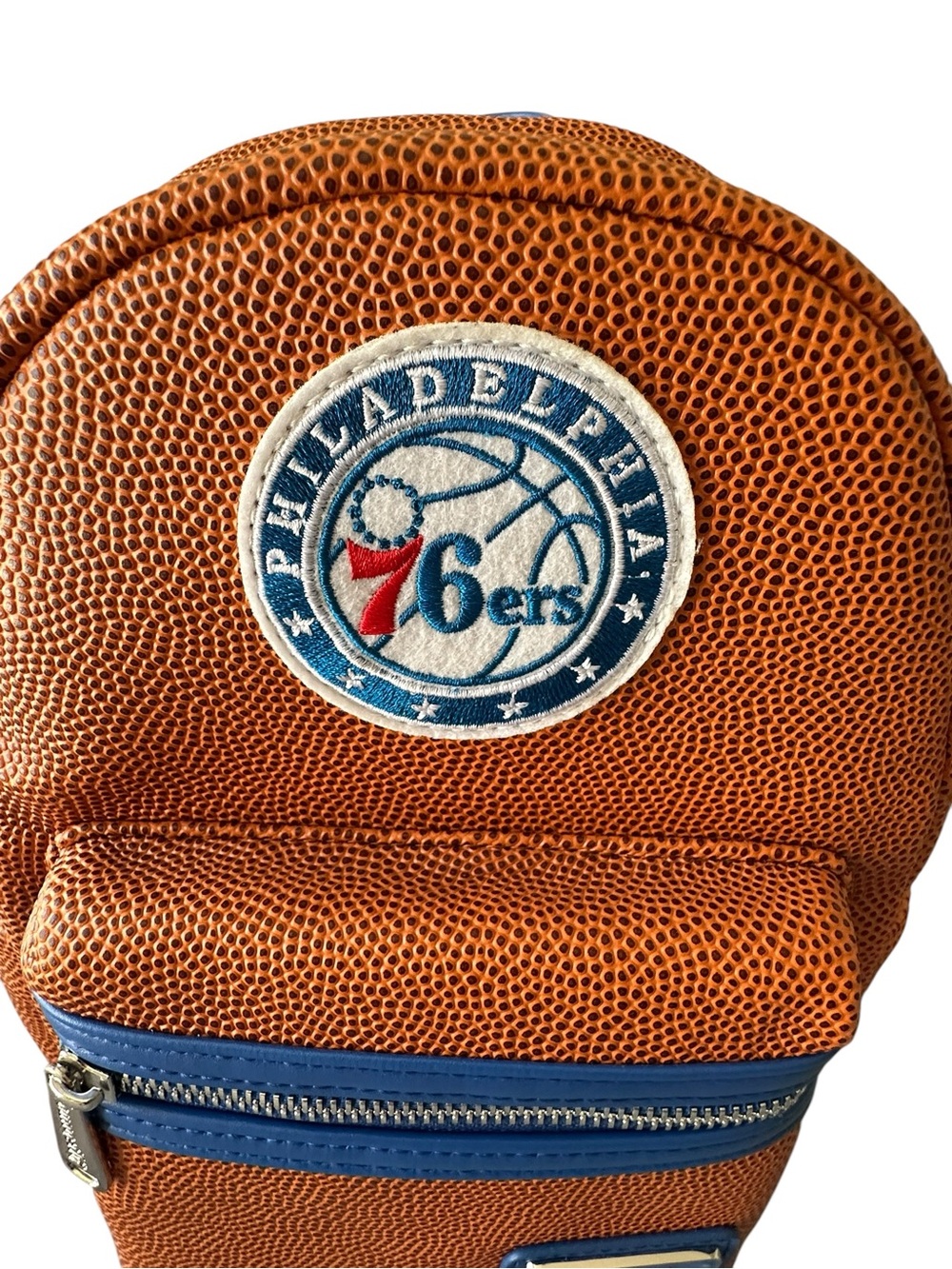 Loungefly NBA Philadelphia 76ers Mini Backpack Basketball Grain NWT - Picture 3 of 15